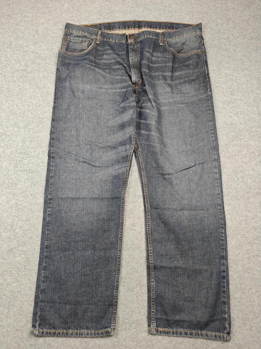 Vintage Levi's 559 Jeans Mens 44x32 Blue Medium Wash Straight Relaxed Fit Denim